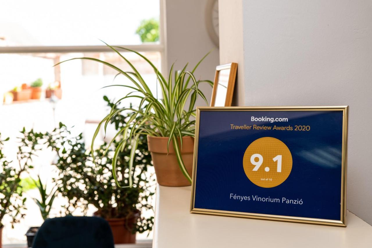 쇼프론 Fenyes Vinorium B&B 외부 사진