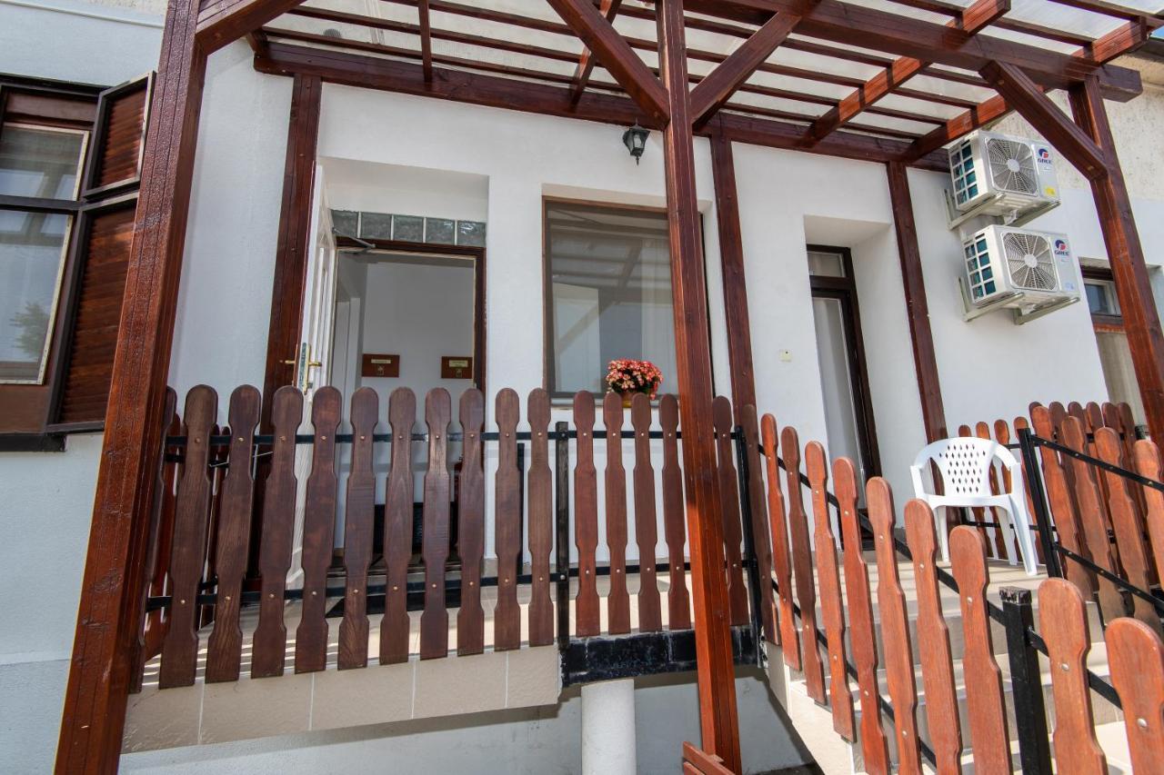쇼프론 Fenyes Vinorium B&B 외부 사진