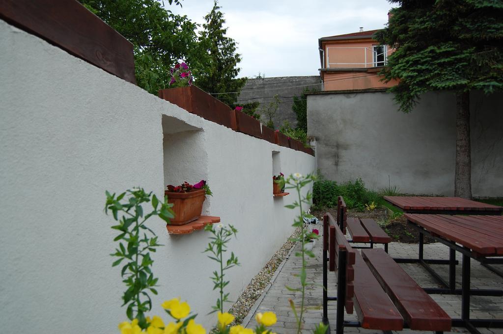 쇼프론 Fenyes Vinorium B&B 외부 사진
